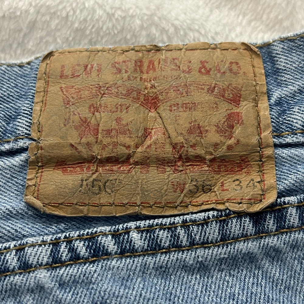 Levis 550 Relaxed Fit Jeans Mens 36x34 Light Wash Denim Tapered Leg 550-0260 - Picture 4 of 4